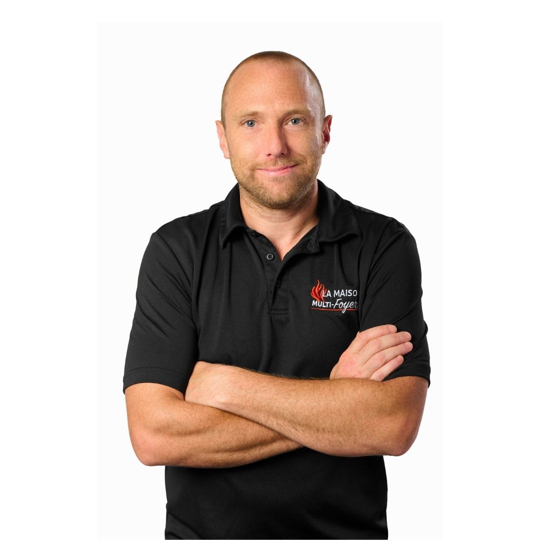 Michael McNeil, propriétaire de La Maison Multi-Foyers, conseiller-installateur depuis 17 ans